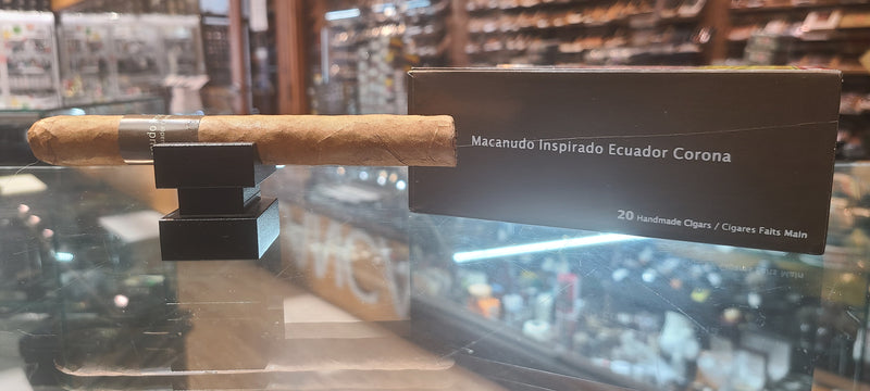 Macanudo - Ecuador - Inspirado Corona