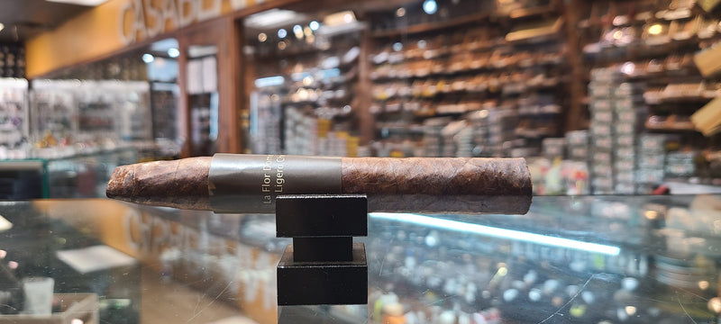 La Flor Domincana - Double Ligero Chisel Maduro