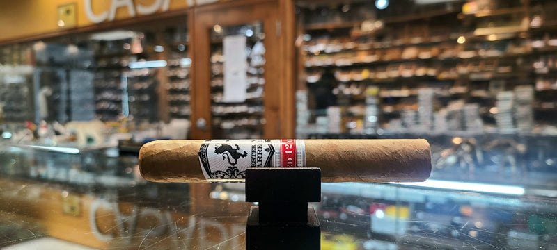 Esteban Carreras - Connecticut White label - Robusto