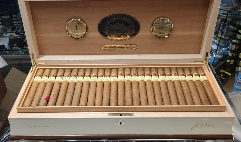 Pardon - 50th Anniversary - Cigars & Humidor set