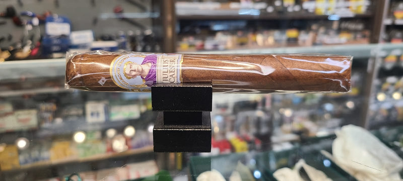 Julius Caesar - Diamond Crown - Toro
