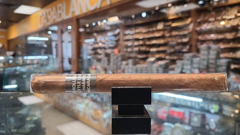 The Roller Ash - Little Lazy Lancero Habano