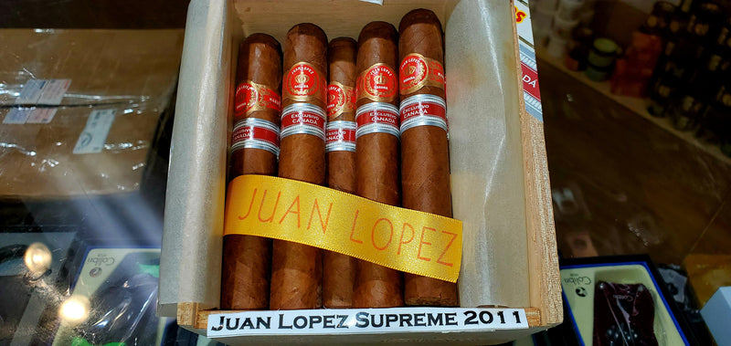 Supreme 2011 - Flor De Juan Lopez