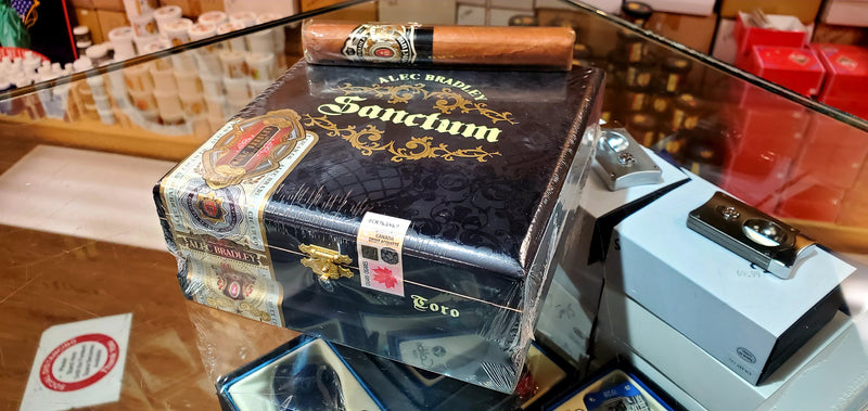 Sanctum - Toro - Box of 20 - Alec Bradley