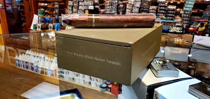 Black Market - Torpedo - Box of 10 - Alec Bradley