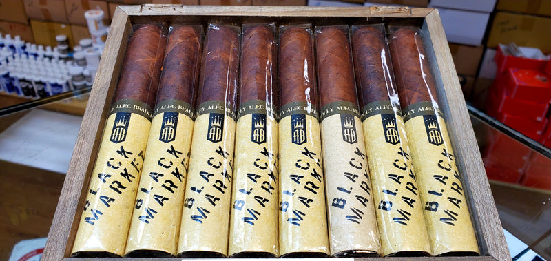 Alec Bradley - Black Market Esteli - Gordo