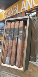 Alec Bradley - Prensado  - Churchill