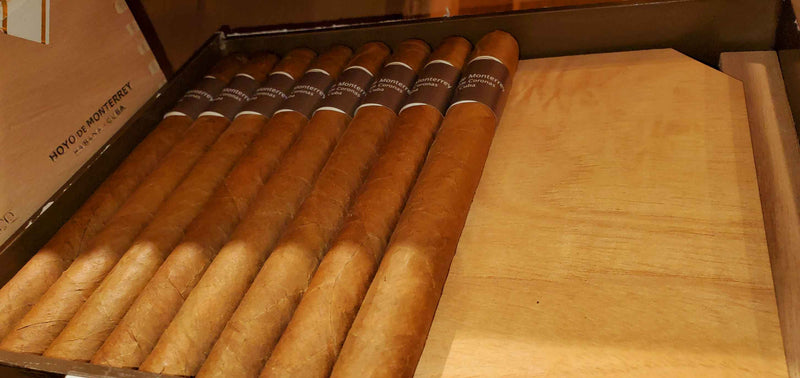 Hoyo De Monterrey - Double Corona