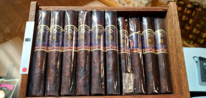 Magic Toast - Robusto - Alec Bradley
