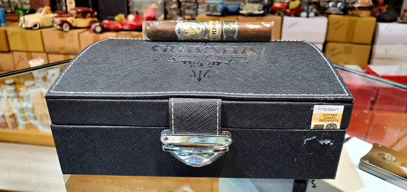 Royal Challenge - Maduro Robusto - Box of 20 - Gurka